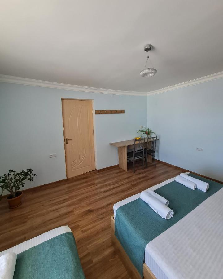 Seva Guesthouse And Cottages Byurakan 외부 사진