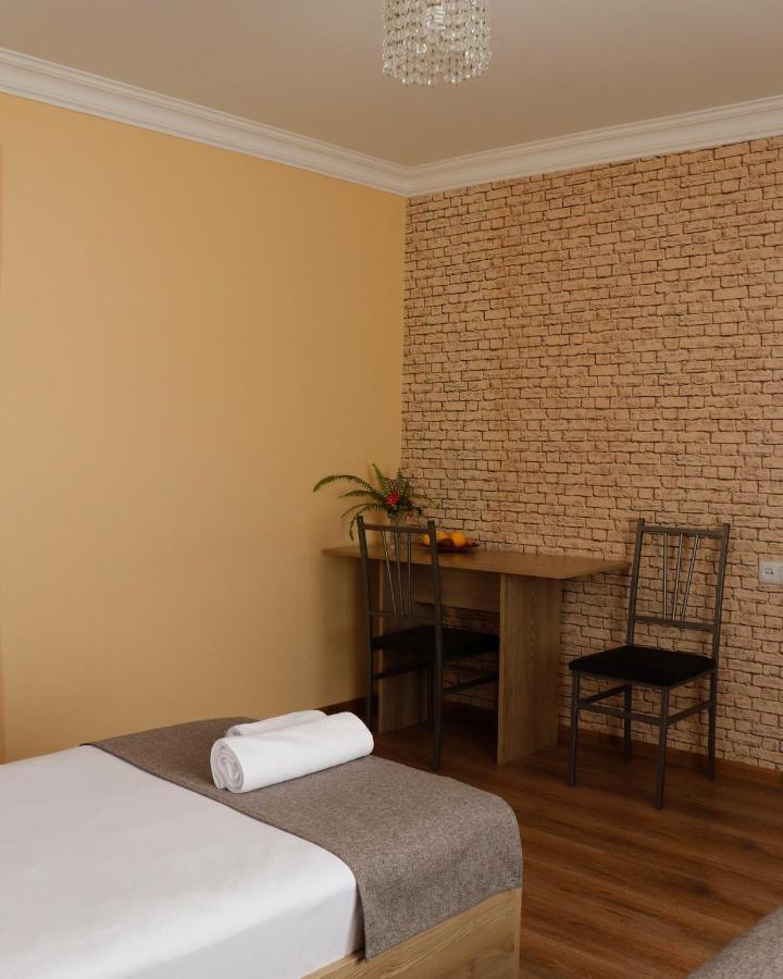 Seva Guesthouse And Cottages Byurakan 외부 사진