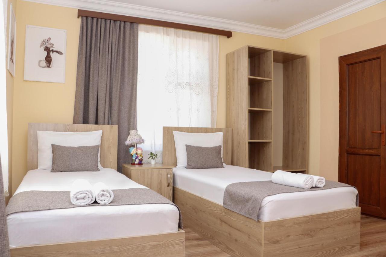 Seva Guesthouse And Cottages Byurakan 외부 사진